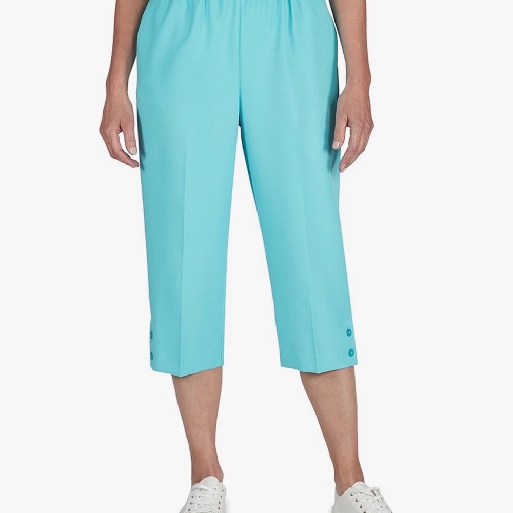 Alfred Dunner Women's Aqua Capris